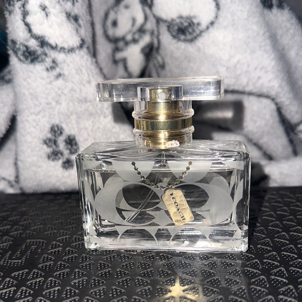 Couch perfume in a clear bottle it smells really good